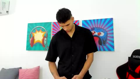 Snapshot of santana_maximo chatting on March 24, 2026, 1:27 pm Maximo Santana online show from March 24, 2026, 1:27 pm
