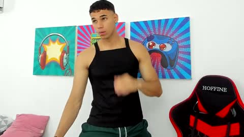 Snapshot of santana_maximo chatting on April 7, 2026, 1:22 pm Maximo Santana online show from April 7, 2026, 1:22 pm