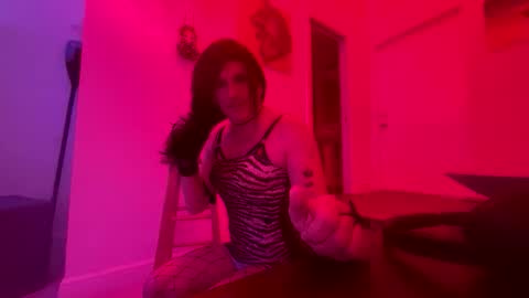 Snapshot of santanacd chatting on October 22, 2025, 2:12 am Santana online show from October 22, 2025, 2:12 am