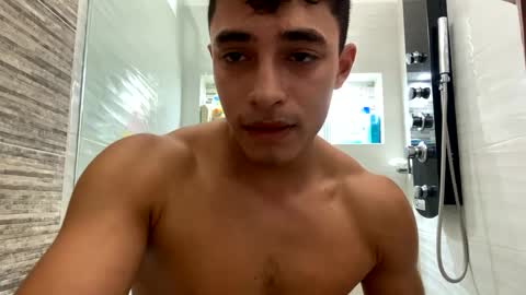 Snapshot of santi36rt chatting on October 13, 2025, 6:08 pm santi36rt online show from October 13, 2025, 6:08 pm