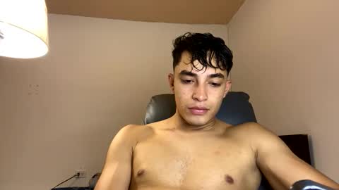 Snapshot of santi36rt chatting on December 23, 2025, 2:31 am santi36rt online show from December 23, 2025, 2:31 am