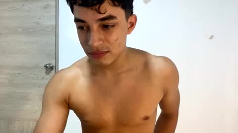 Snapshot of santi36rt chatting on February 13, 2026, 11:12 pm santi36rt online show from February 13, 2026, 11:12 pm