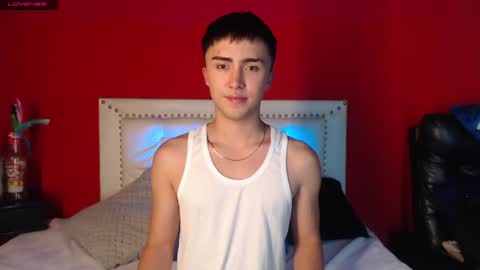 santi_fabulous online show from December 30, 2024, 1:26 am