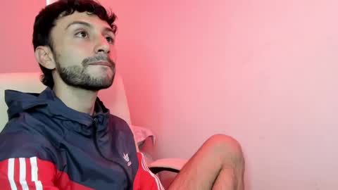 Snapshot of santi_mateo chatting on January 20, 2025, 3:50 pm Santi online show from January 20, 2025, 3:50 pm