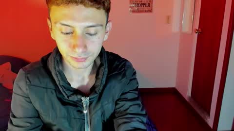 Snapshot of santi_mateo chatting on October 25, 2025, 4:42 am Santi online show from October 25, 2025, 4:42 am