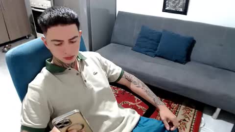 santi_ss online show from January 12, 2026, 1:38 pm