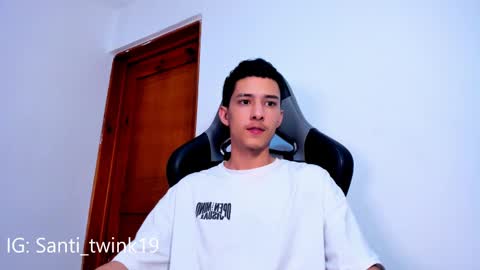 Snapshot of santi_twink19 chatting on February 21, 2025, 8:16 pm santi_twink19 online show from February 21, 2025, 8:16 pm