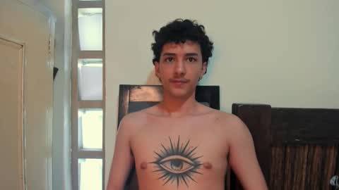 Snapshot of santi_twink19 chatting on October 14, 2025, 7:58 pm santi_twink19 online show from October 14, 2025, 7:58 pm