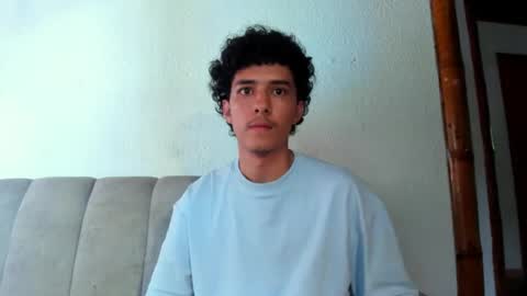 santi_twink19 online show from June 14, 2026, 11:40 pm