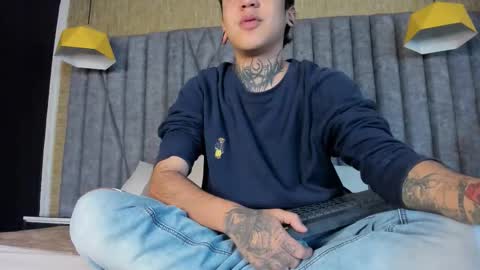 SantiAbader online show from November 25, 2025, 11:43 am