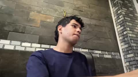 Snapshot of santiago_foxx chatting on October 26, 2025, 6:14 pm santi online show from October 26, 2025, 6:14 pm