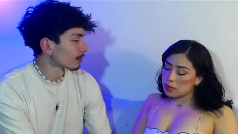 Santo online show from September 25, 2025, 4:21 pm