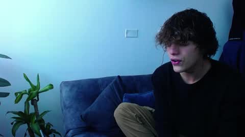 Santii online show from December 14, 2024, 6:52 pm