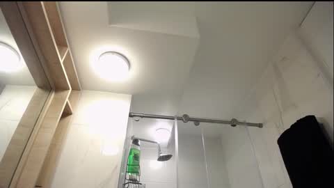 Santii online show from November 13, 2025, 10:47 am