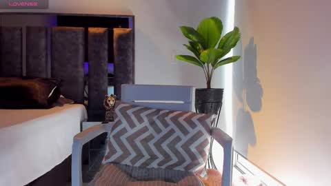 Santiago Seans online show from October 14, 2025, 1:34 pm