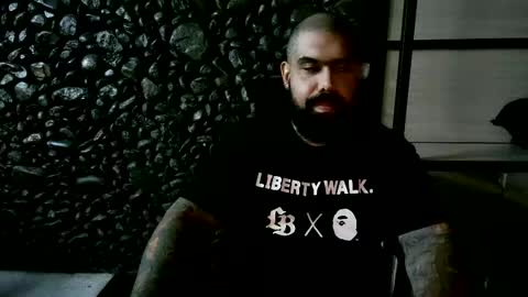 Snapshot of santino_zanoli chatting on October 8, 2025, 4:10 am Santino online show from October 8, 2025, 4:10 am