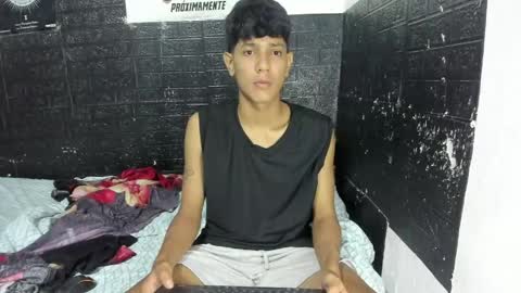 Snapshot of santos_xd chatting on May 18, 2026, 4:29 am santos online show from May 18, 2026, 4:29 am