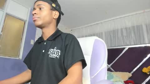 Snapshot of santy_bigcock_01 chatting on December 21, 2025, 4:41 am santy online show from December 21, 2025, 4:41 am