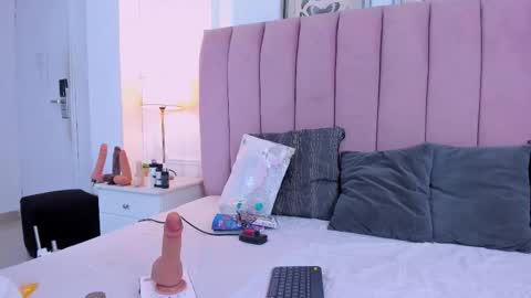 Santiago Carrington online show from March 10, 2026, 9:09 pm