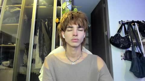 kitty online show from January 27, 2025, 11:54 pm