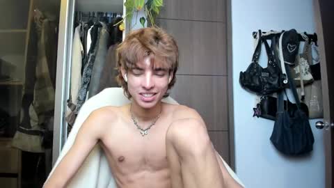 kitty online show from February 4, 2025, 4:37 am