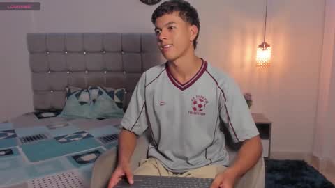 santy_stump online show from November 13, 2025, 9:03 pm