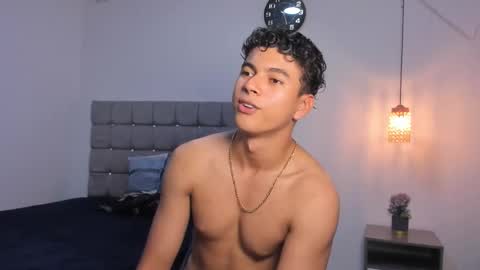 Snapshot of santy_stump chatting on February 12, 2026, 10:27 pm santy_stump online show from February 12, 2026, 10:27 pm