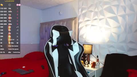 Snapshot of santyago_taylor chatting on December 8, 2024, 9:08 pm Santyago online show from December 8, 2024, 9:08 pm