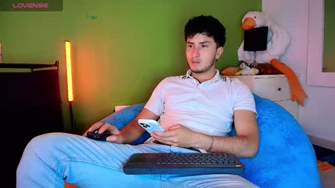 Santyago online show from November 6, 2025, 7:15 pm