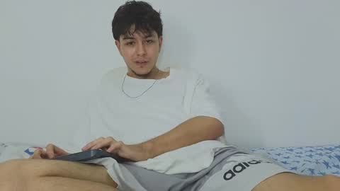 Snapshot of santybig18 chatting on March 7, 2025, 10:13 am santybig18 online show from March 7, 2025, 10:13 am