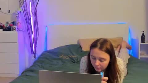 santythousand online show from February 7, 2026, 10:35 pm