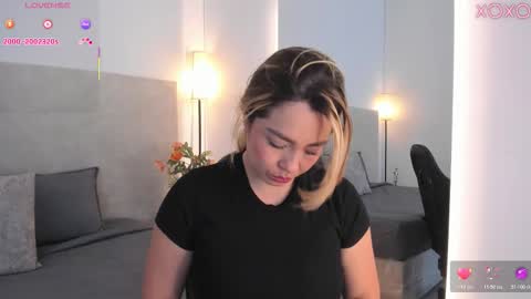 Snapshot of saori_newman chatting on February 7, 2026, 11:36 am Saori online show from February 7, 2026, 11:36 am