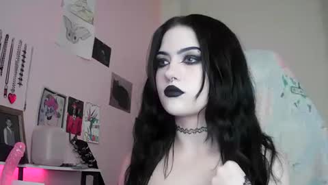 Sapphire online show from October 12, 2025, 8:19 pm