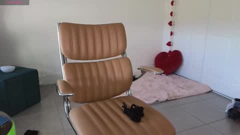 Snapshot of sapphir3xoxo chatting on February 5, 2025, 3:31 pm sapphir3xoxo online show from February 5, 2025, 3:31 pm