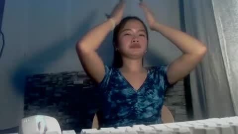 sapphire_amora online show from September 29, 2025, 12:43 pm