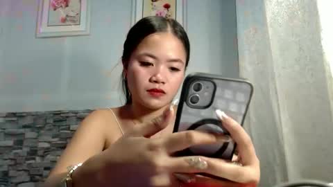 sapphire_amora online show from November 9, 2025, 1:09 pm