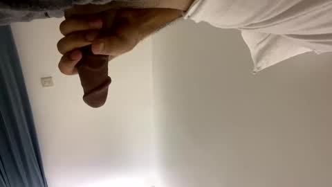 Snapshot of saqib332243 chatting on March 31, 2026, 12:01 am saqib332243 online show from March 31, 2026, 12:01 am