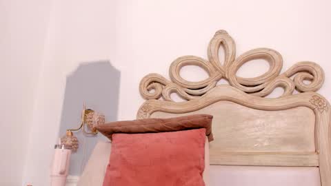 Sara online show from September 10, 2025, 3:39 am