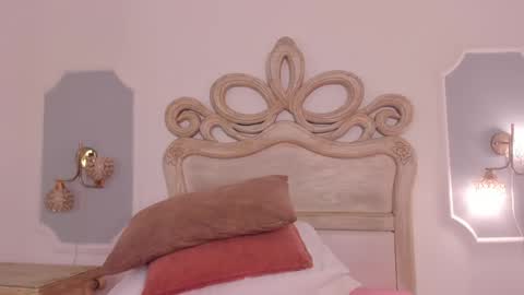 Sara online show from September 16, 2025, 3:51 am