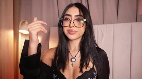 Sara  online show from May 14, 2026, 12:06 am