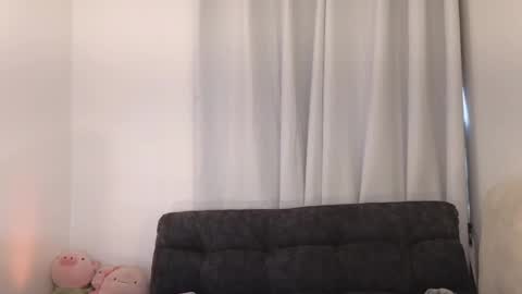 Snapshot of sara_alvarez_1 chatting on May 31, 2026, 6:09 pm Sara online show from May 31, 2026, 6:09 pm