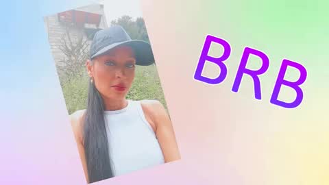 Snapshot of sara_carmona chatting on November 18, 2025, 9:58 am SARA online show from November 18, 2025, 9:58 am