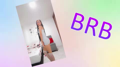 Snapshot of sara_carmona chatting on December 17, 2025, 9:37 am SARA online show from December 17, 2025, 9:37 am