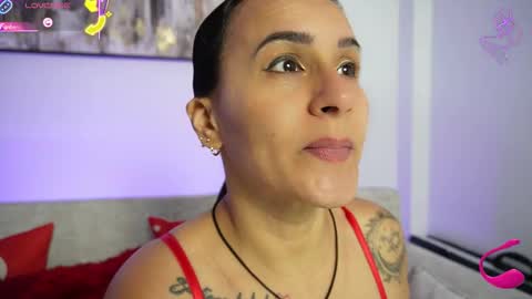 Snapshot of sara_charmy chatting on November 6, 2025, 12:06 pm online show from November 6, 2025, 12:06 pm