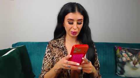 Snapshot of sara_daisy chatting on January 14, 2026, 6:02 pm Im Sara I am happy to be here online show from January 14, 2026, 6:02 pm