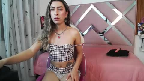 Snapshot of sara_davina chatting on January 10, 2025, 5:58 am Sara Davina online show from January 10, 2025, 5:58 am