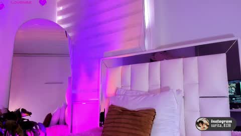 Sara online show from September 23, 2025, 6:33 pm