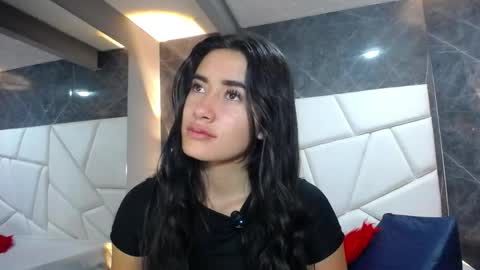 Snapshot of sara_hoffman_4 chatting on May 16, 2026, 11:42 am Sara online show from May 16, 2026, 11:42 am