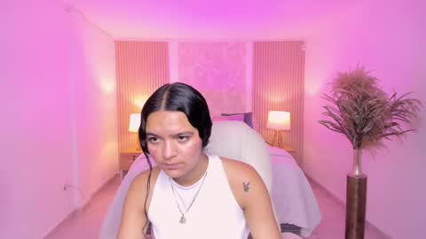 Snapshot of sara_jjones_ chatting on December 3, 2025, 9:57 pm Sara online show from December 3, 2025, 9:57 pm