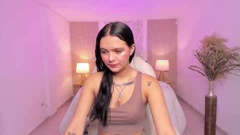 Snapshot of sara_jjones_ chatting on December 14, 2025, 11:48 am Sara online show from December 14, 2025, 11:48 am